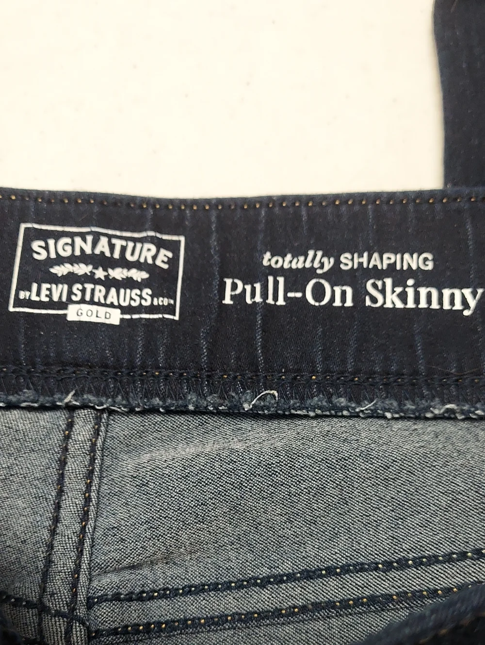 Levi Strauss Signature Dark Blue Pull-On Skinny Jeans  Sz 16L